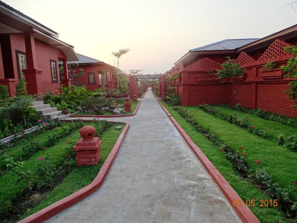 Gracious Bagan Hotel New Bagan Extérieur photo